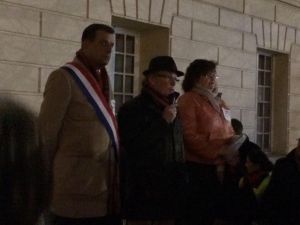 Rassemblement Devant La Mairie Avant Le Conseil Municipal Du 12 Février - 2